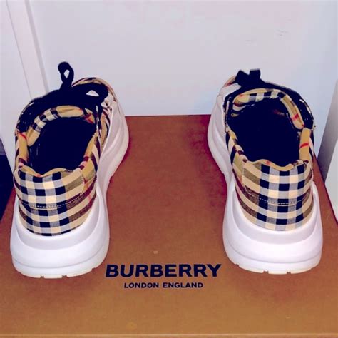 burberry replicas aaa|Top Quality Imitations: AAA Replica Burberry Shoes Explained.